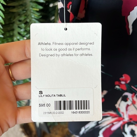 Brand New Derek Lam 10C x Athleta Black Floral Sleeveless Tank Top Lily Blouse - Picture 10 of 12